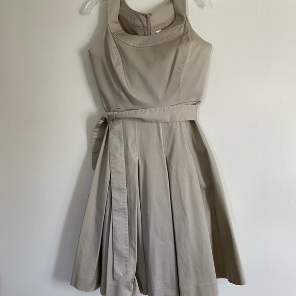 Calvin Klein - Picture 3 of 4